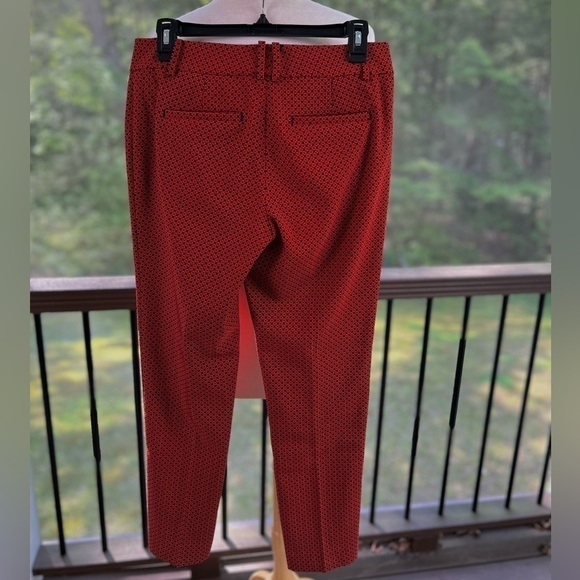 Ann Taylor Cropped Pixie Ankle Pants Women’s Size 2 Geometric Red/Black … - Picture 3 of 10